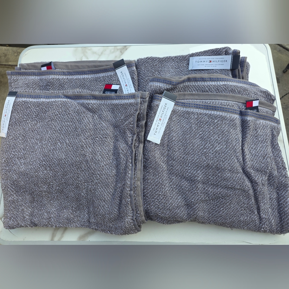 Vintage Tommy Hilfiger Bath Towel Gray White Blue